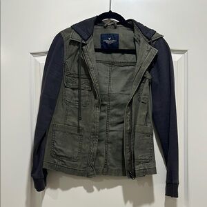 American Eagle Outfitters Women's Olive and Black Utility Jacket